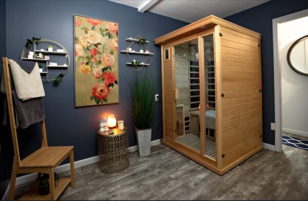 Sauna-600×392 (1) infrared salt spa